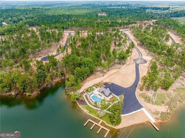 255 NE Chimney Rock Trail NE, Milledgeville, GA 31061