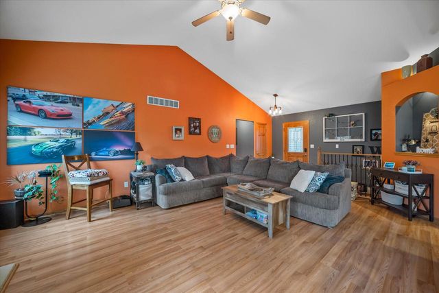 1644 Redwood STREET, West Bend, WI 53095