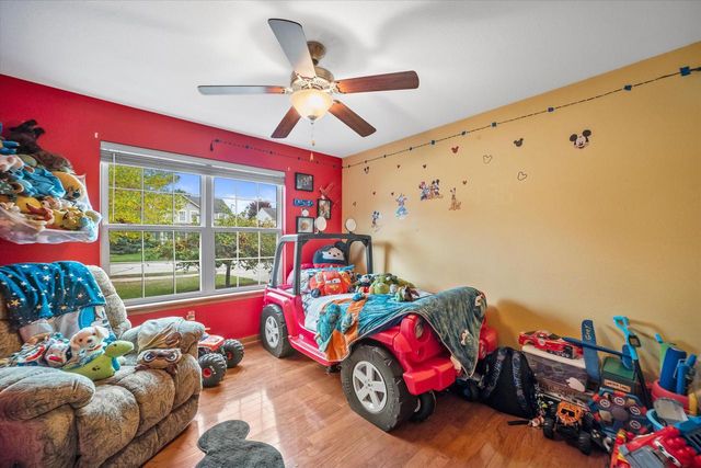 1644 Redwood STREET, West Bend, WI 53095