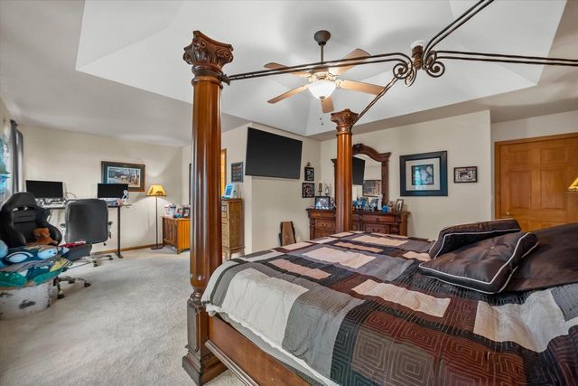 1644 Redwood STREET, West Bend, WI 53095