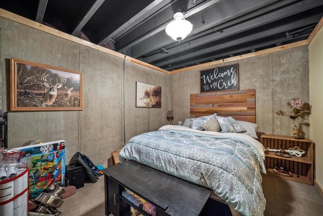 1644 Redwood STREET, West Bend, WI 53095