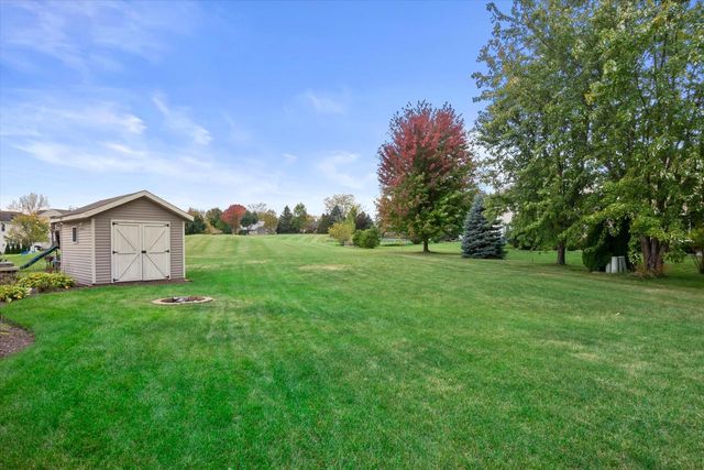 1644 Redwood STREET, West Bend, WI 53095