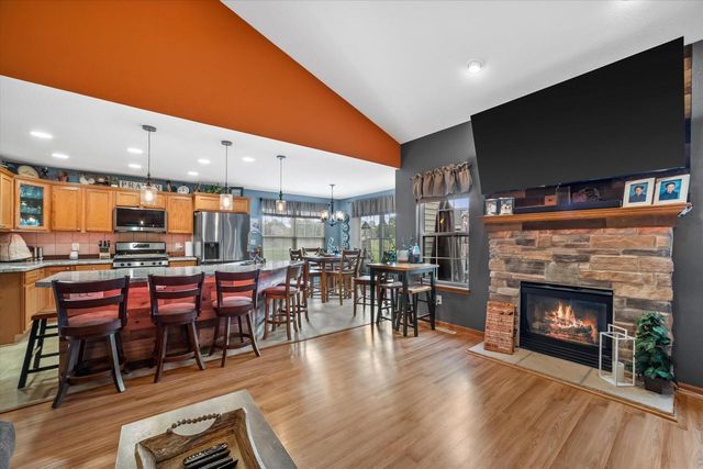 1644 Redwood STREET, West Bend, WI 53095