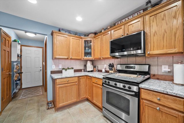 1644 Redwood STREET, West Bend, WI 53095