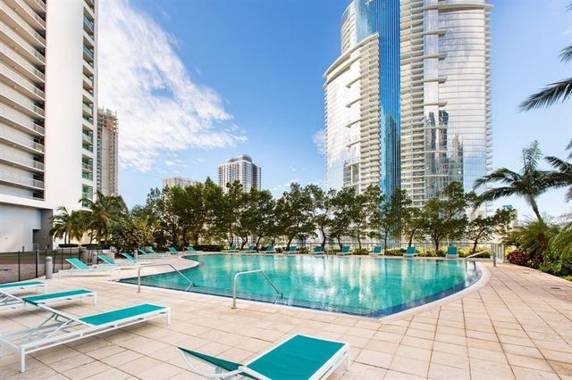 888 Biscayne Boulevard 1611, Miami, FL 33132