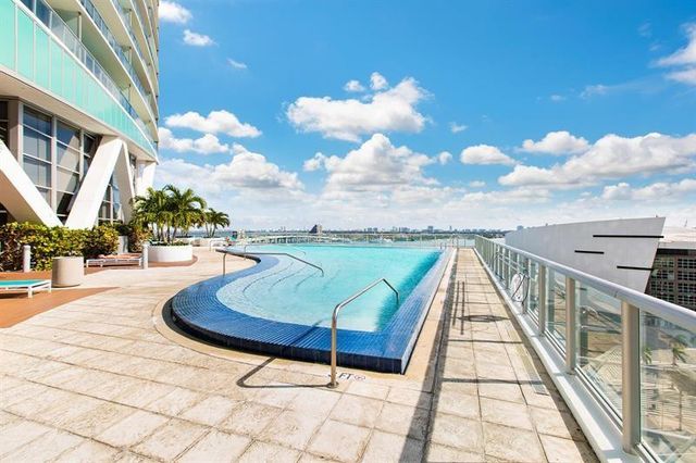 888 Biscayne Boulevard 1611, Miami, FL 33132