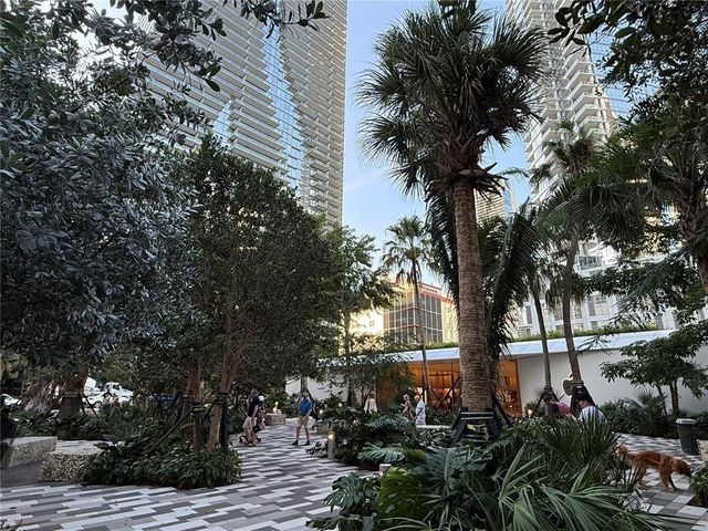 888 Biscayne Boulevard 1611, Miami, FL 33132