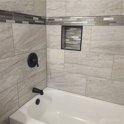 5550 Olive Tree Drive, Dayton, OH 45426