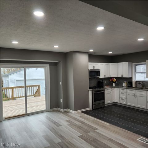 10909 Fortune Avenue, Cleveland, OH 44111