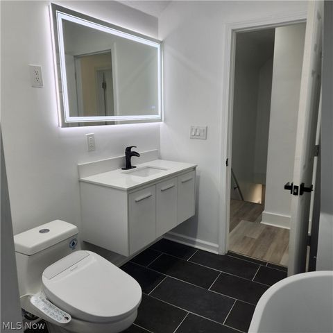 10909 Fortune Avenue, Cleveland, OH 44111