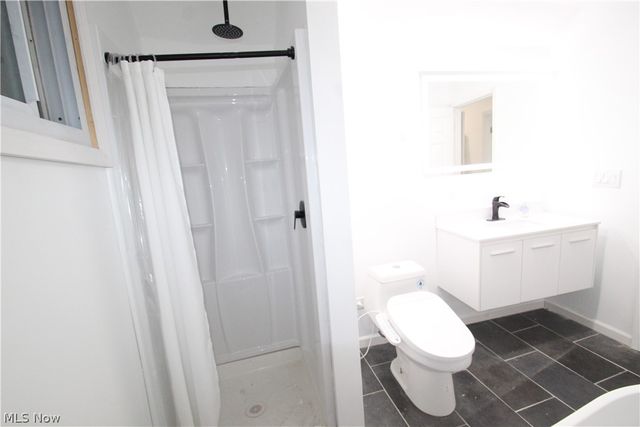 10909 Fortune Avenue, Cleveland, OH 44111