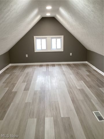 10909 Fortune Avenue, Cleveland, OH 44111