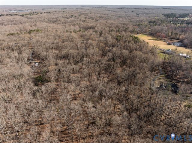 4 Dillard Rd, Spotsylvania, VA 22407