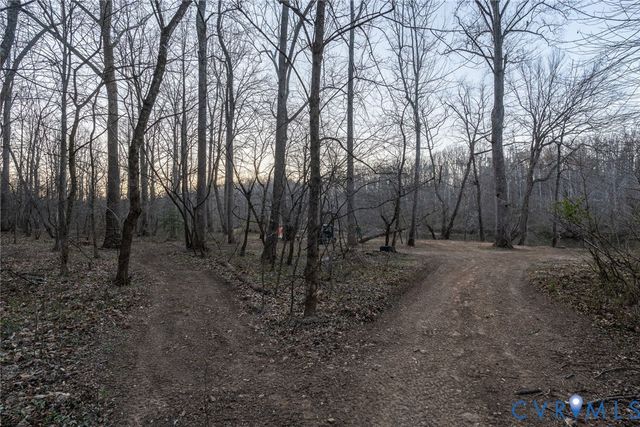 4 Dillard Rd, Spotsylvania, VA 22407