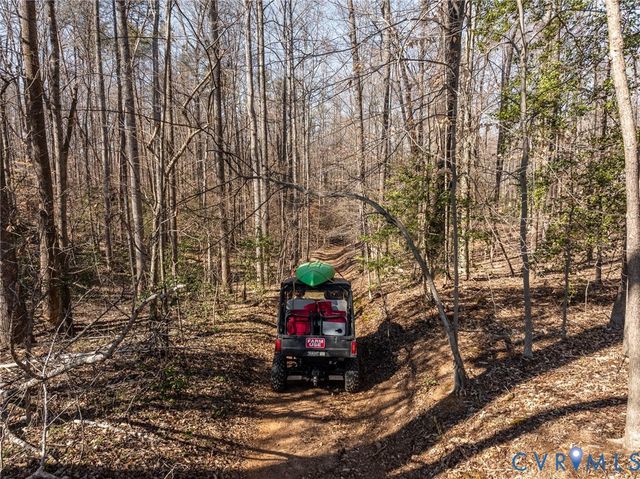 4 Dillard Rd, Spotsylvania, VA 22407