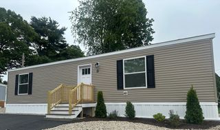 1346 Newport Ave D-11, Attleboro, MA 02703