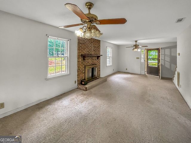 411 Edgewater Circle, Macon, GA 31220
