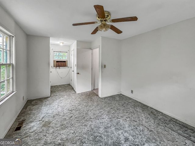 411 Edgewater Circle, Macon, GA 31220