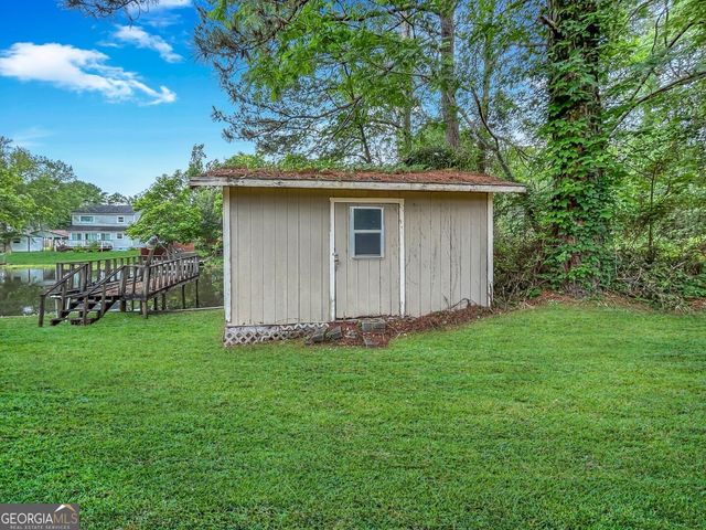 411 Edgewater Circle, Macon, GA 31220