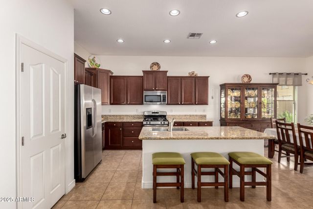 236 W CARIBBEAN Drive, Casa Grande, AZ 85122