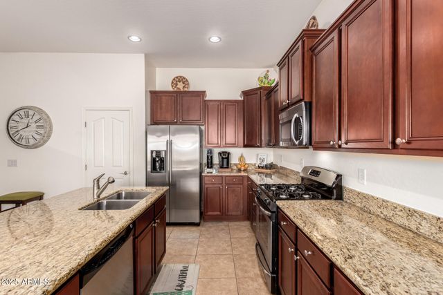 236 W CARIBBEAN Drive, Casa Grande, AZ 85122