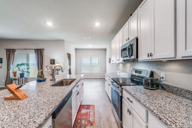 250 Landing Lane, New Braunfels, TX 78130