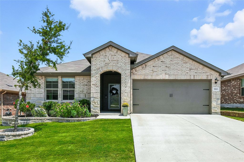 5801 Morrow Point Drive, Denton, TX 76226