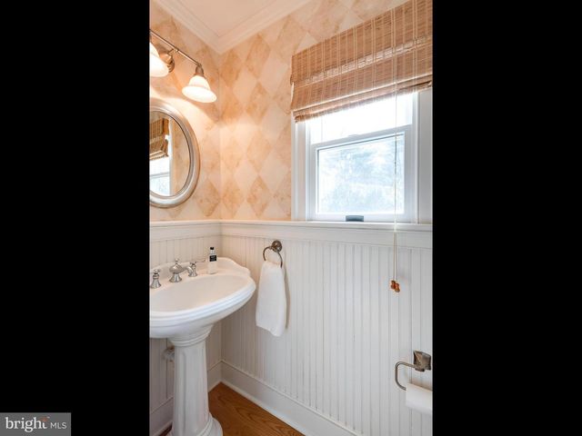 1629 HERRON LN, West Chester, PA 19380