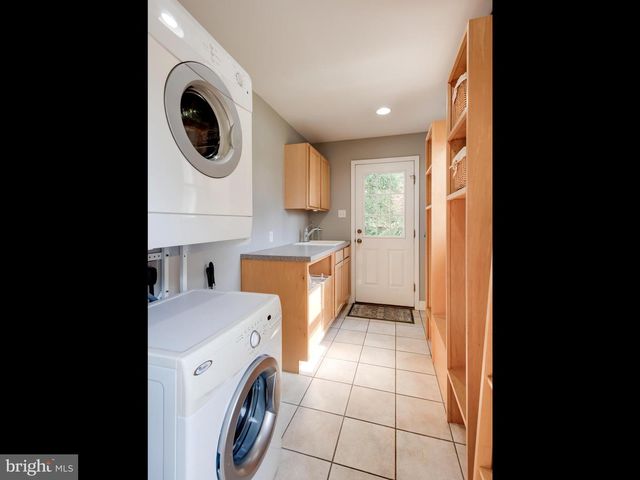 1629 HERRON LN, West Chester, PA 19380