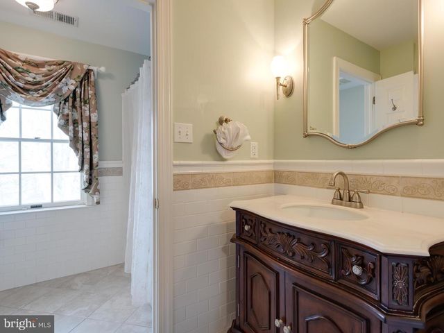 1629 HERRON LN, West Chester, PA 19380