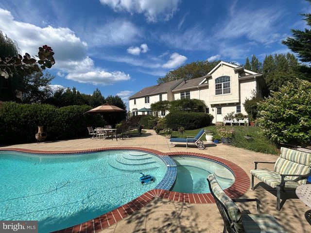 1629 HERRON LN, West Chester, PA 19380