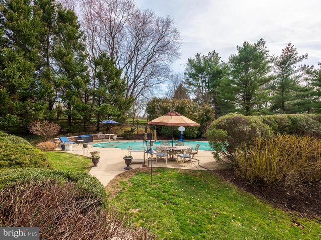 1629 HERRON LN, West Chester, PA 19380