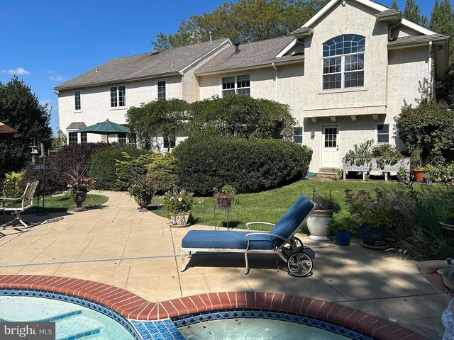 1629 HERRON LN, West Chester, PA 19380