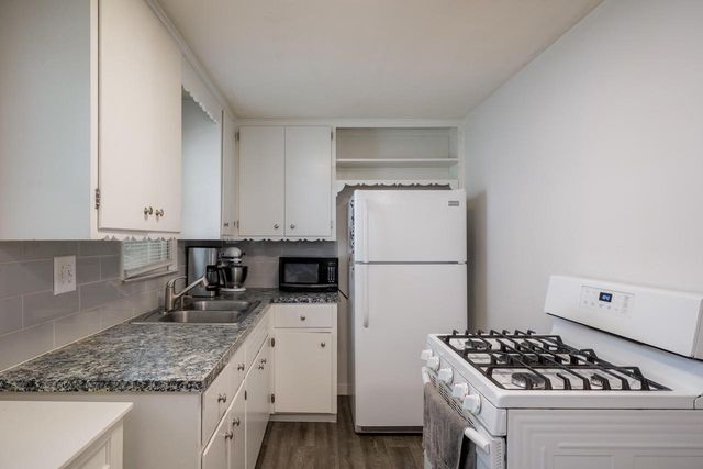 5601 44th AVENUE, Kenosha, WI 53144