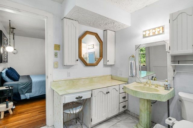 70 Newgate Circle, Manchester, NH 03102