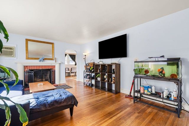 70 Newgate Circle, Manchester, NH 03102