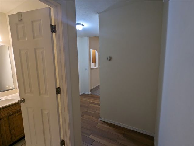 2046 E Farr Lane, Fayetteville, AR 72703