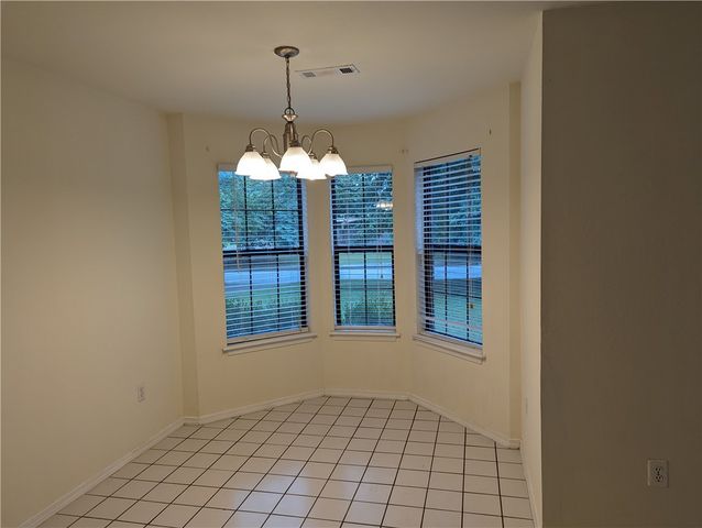 2046 E Farr Lane, Fayetteville, AR 72703