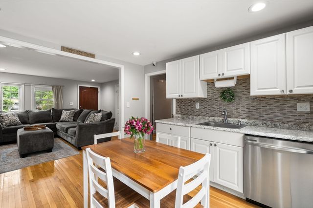 251 Central Street, Rockland, MA 02370