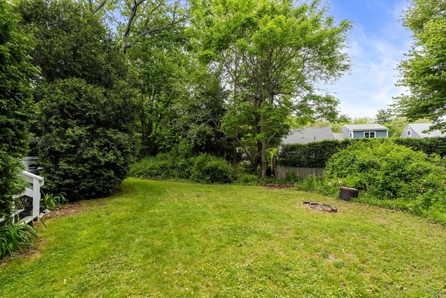 251 Central Street, Rockland, MA 02370