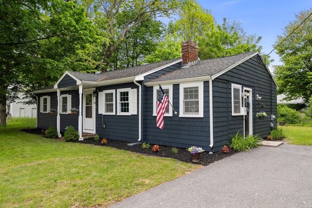 251 Central Street, Rockland, MA 02370