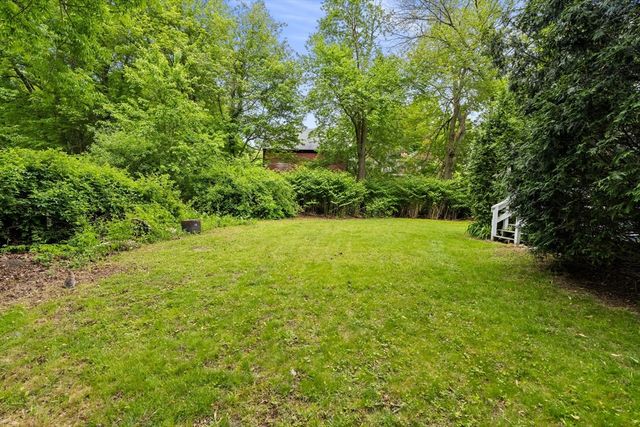 251 Central Street, Rockland, MA 02370