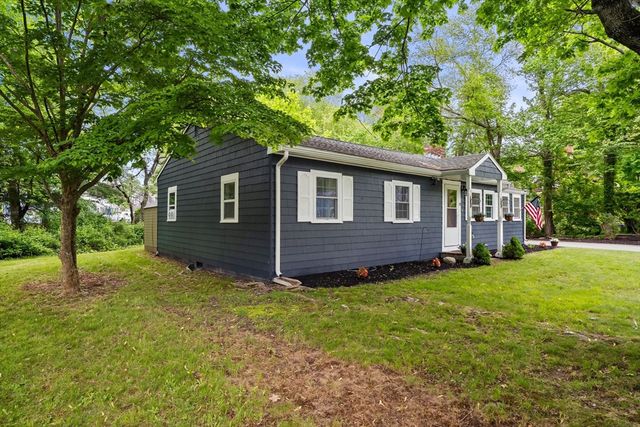 251 Central Street, Rockland, MA 02370