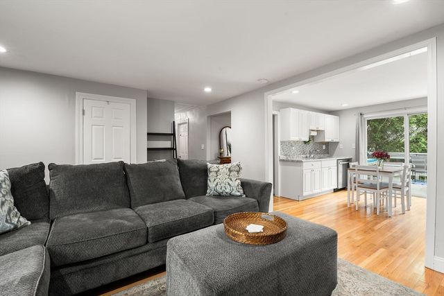 251 Central Street, Rockland, MA 02370