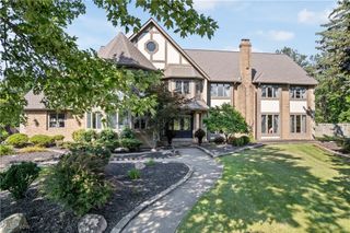 6560 Queens Way, North Royalton, OH 44133