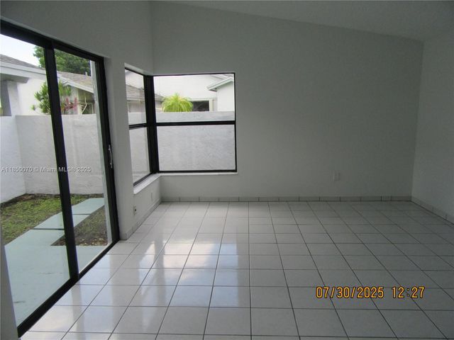 6443 SW 152nd Pl 6-43, Miami, FL 33193