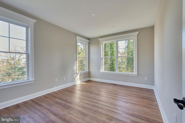 2644 CLAIBOURNE RD, Annapolis, MD 21403