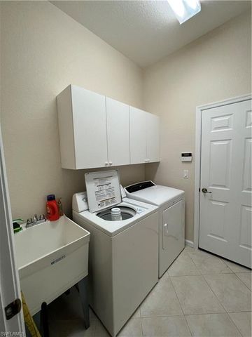 7896 Founders CIR, Naples, FL 34104