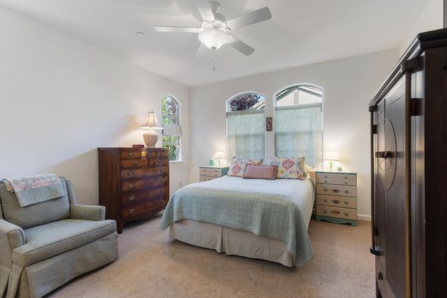 1329 Marseille Ln, Roseville, CA 95747