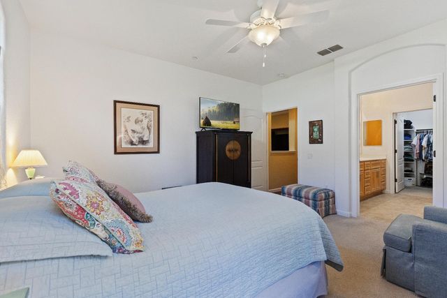 1329 Marseille Ln, Roseville, CA 95747